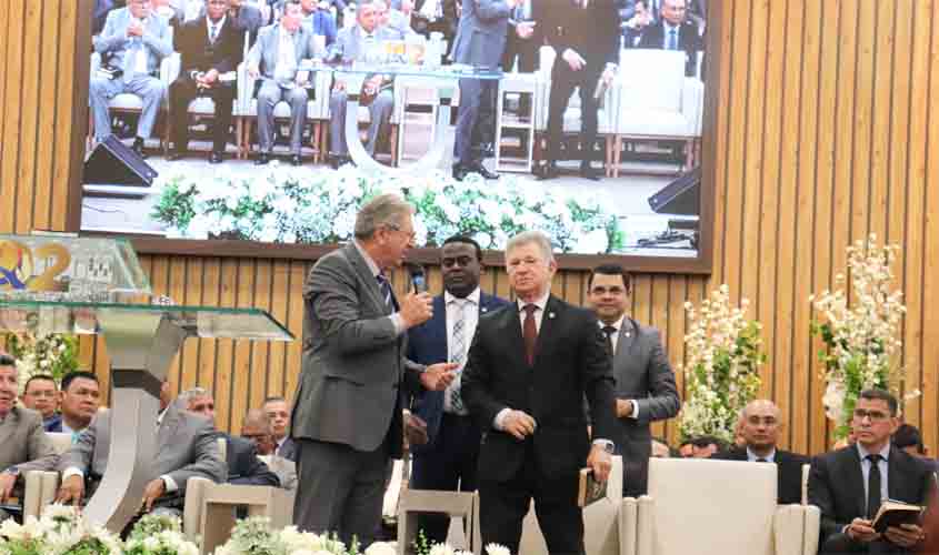 Culto em ações de graças pelo aniversário do Pastor Nelson Luchtenberg