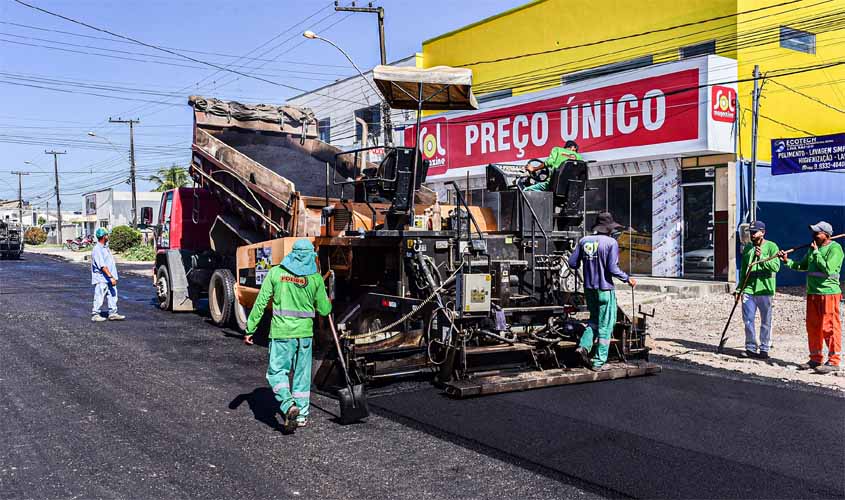 Prefeitura inicia o recapeamento da avenida Menezes Filho