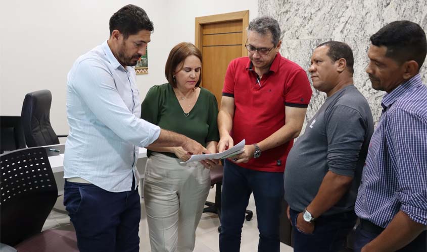 Presidente da Câmara Marcio Pacele participa de reunião sobre a Retomada da obra da UBS Flamboyant