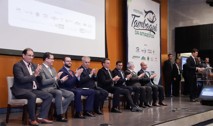 Bolsonaro aprova o sabor do Tambaqui de Rondônia