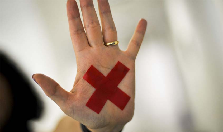 Cordel embasa sentença que nega aplicação da Maria da Penha para homem