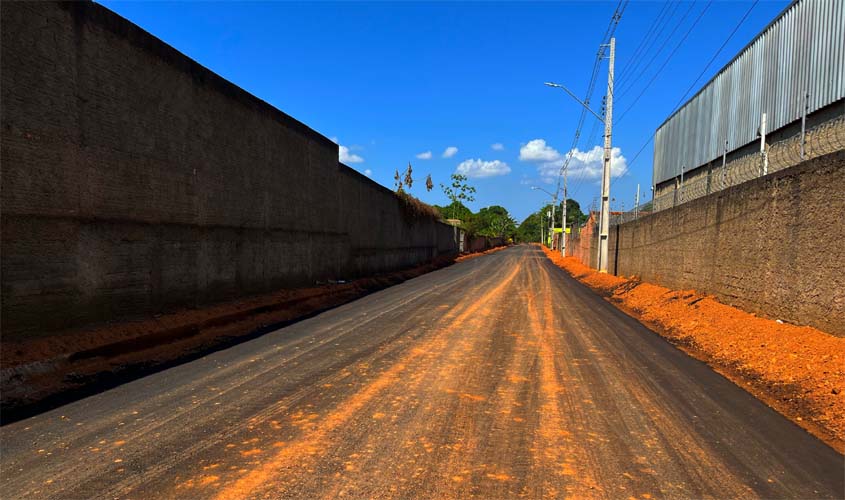 Asfalto chega ao Nova Esperança após 30 anos