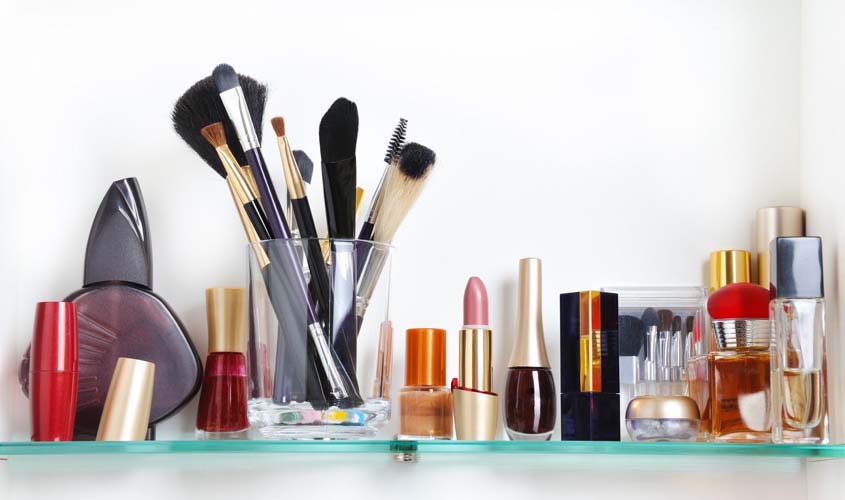 Como armazenar perfumes e cosméticos corretamente
