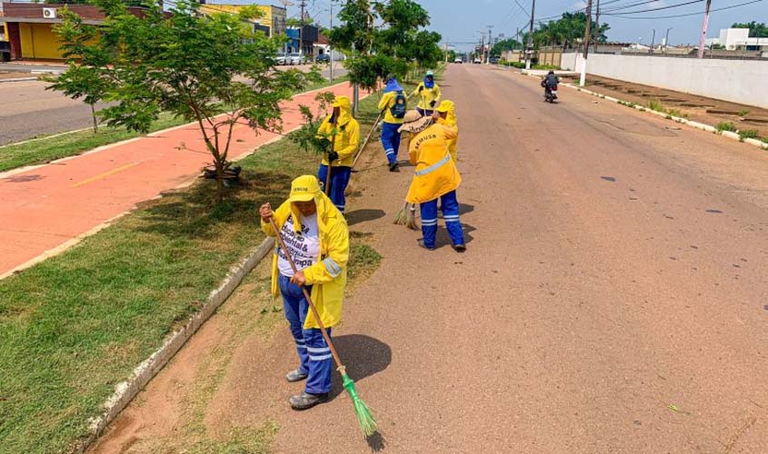 Prefeitura intensifica trabalho de limpeza de ruas e avenidas de Porto Velho