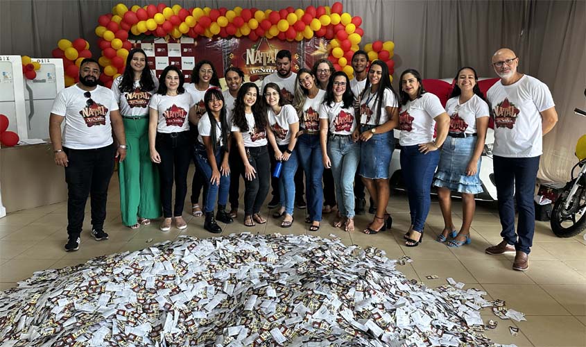 CDL realiza sorteio da Campanha Natal dos Sonhos e entrega prêmios valiosos para consumidores