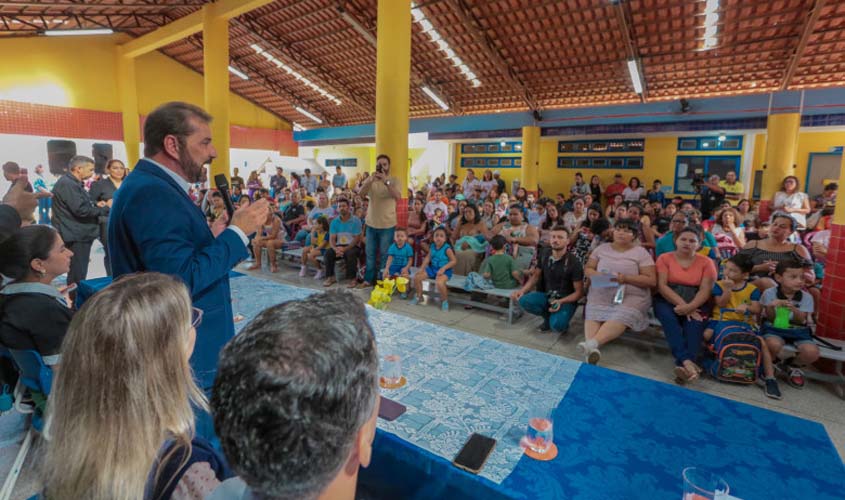 Aulas na rede municipal de Educação começam nas 141 escolas de Porto Velho