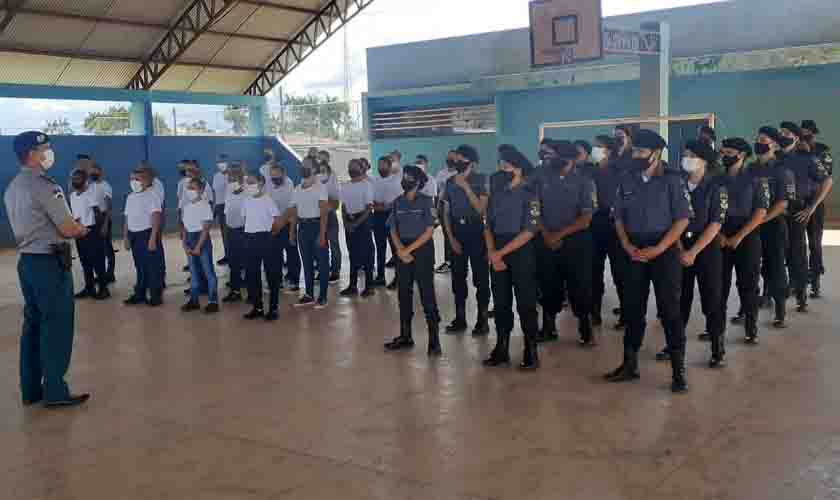 PMRO inicia atividades da Polícia Militar Mirim em Itapuã do Oeste