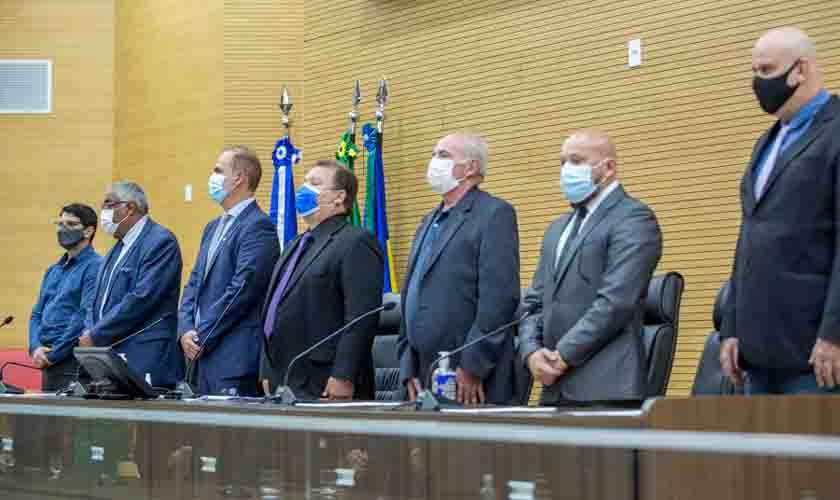 Medalhas e Títulos: Assembleia Legislativa de Rondônia presta homenagem a profissionais de nosso Estado