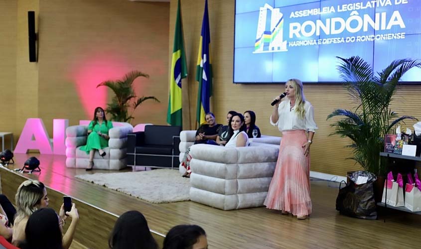 Ieda Chaves aborda sobre a igualdade de gênero em evento dedicado às mulheres na Alero