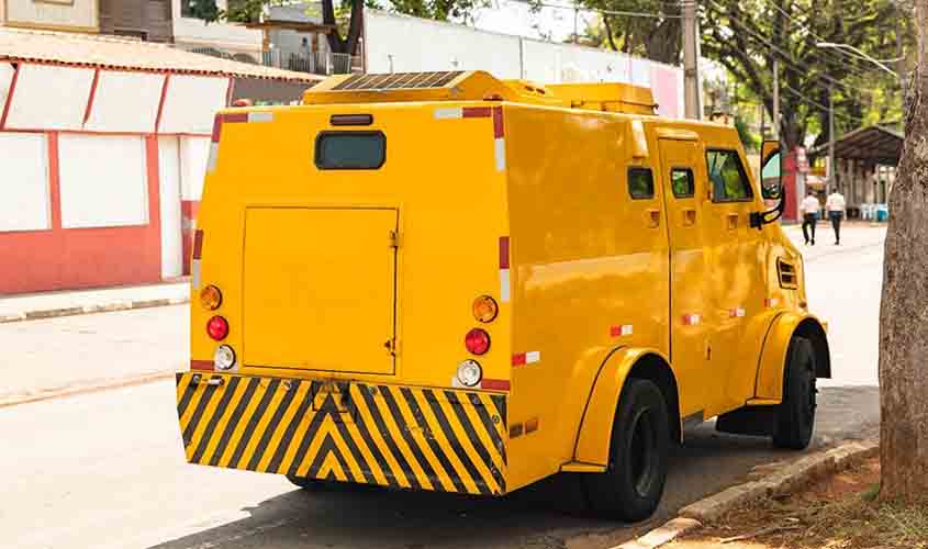 Vigilante de transporte de valores não consegue responsabilidade de bancos por parcelas devidas