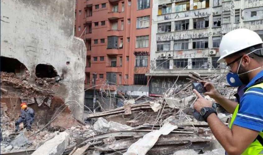 Bombeiros aumentam para sete o número de vítimas de desabamento