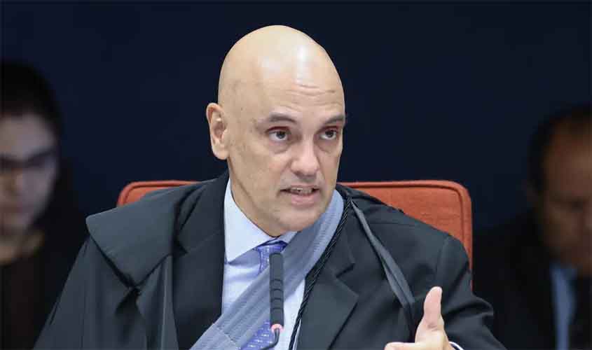 Moraes pede sessão do STF para julgar decisão da Câmara sobre Ramagem