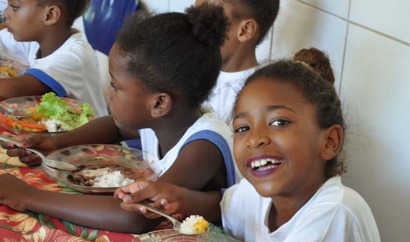 Contrata+Brasil fortalece compra da agricultura familiar para merenda escolar