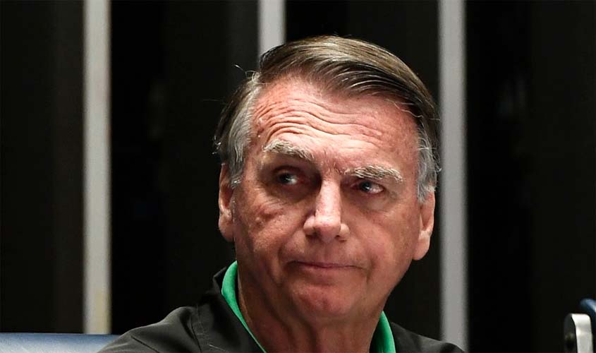Bolsonaro entra com revisão criminal no STF para anular condenação