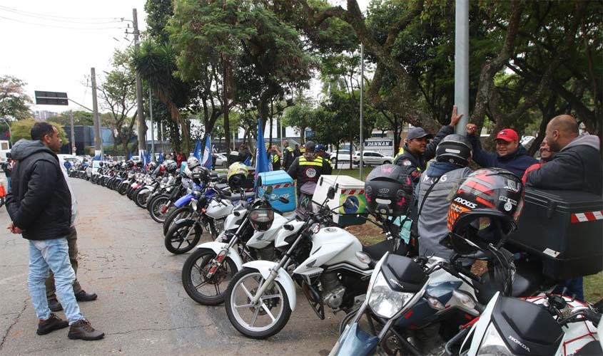 Governo prepara crédito para motociclistas de aplicativos