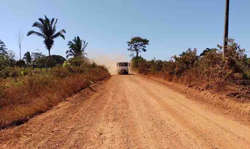 Recuperação de estradas nos distritos avança com período de poucas chuvas