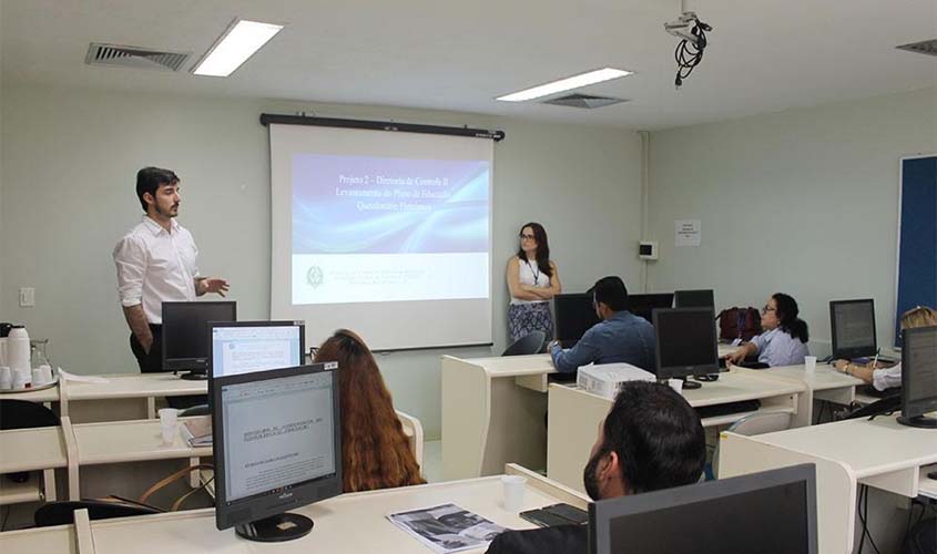 Secretários de Educação do Estado e de Porto Velho participam de reunião no TCE-RO para tratar de Planos de Educação