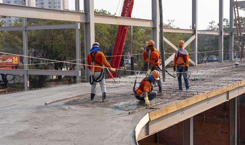 Construção da nova rodoviária vai completar 100 dias com o cronograma adiantado