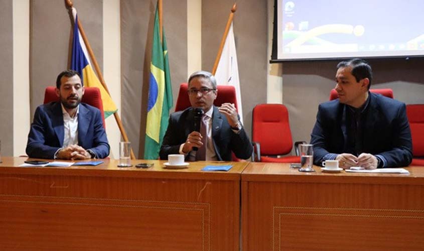 MPRO participa de cerimônia da OAB para lançamento de manual sobre uso de inteligência artificial no Sistema de Justiça