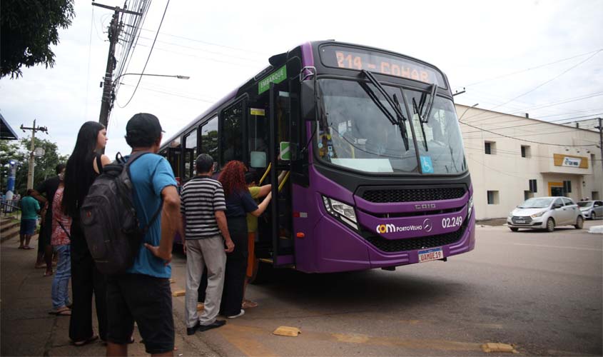 Usuários podem acompanhar rotas de ônibus em tempo real