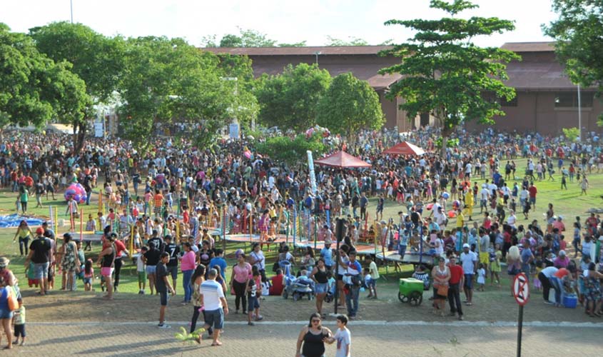 Estrutura do Parque dos Tanques já está sendo preparada para a festa