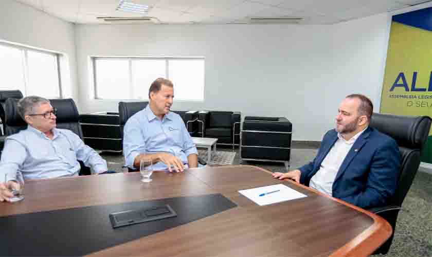 Presidente Alex Redano se reúne com Phelippe Daou Jr, CEO do Grupo Rede Amazônica