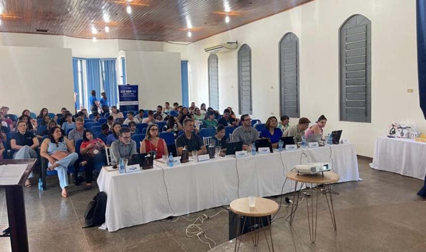 Tecnologia e inovação marcam seminário na rede estadual