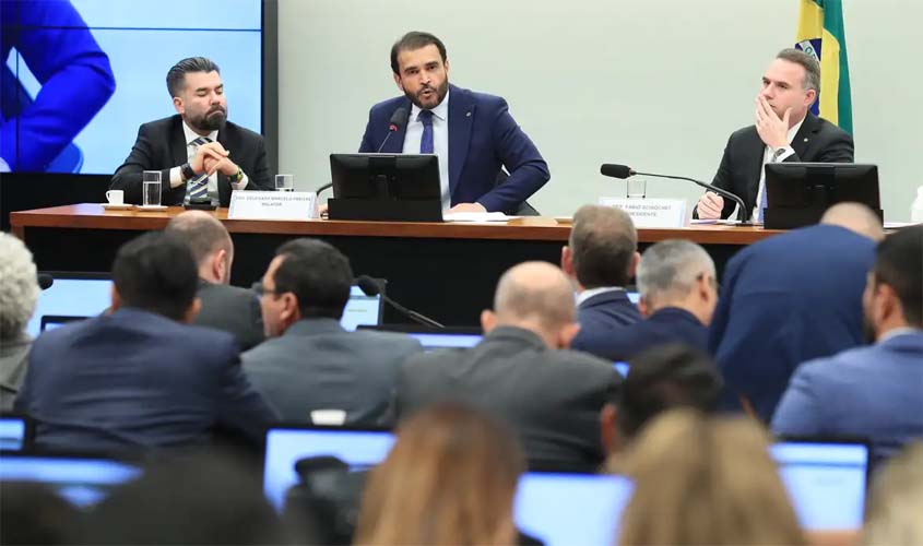 Processo de cassação de Eduardo Bolsonaro pode ser arquivado