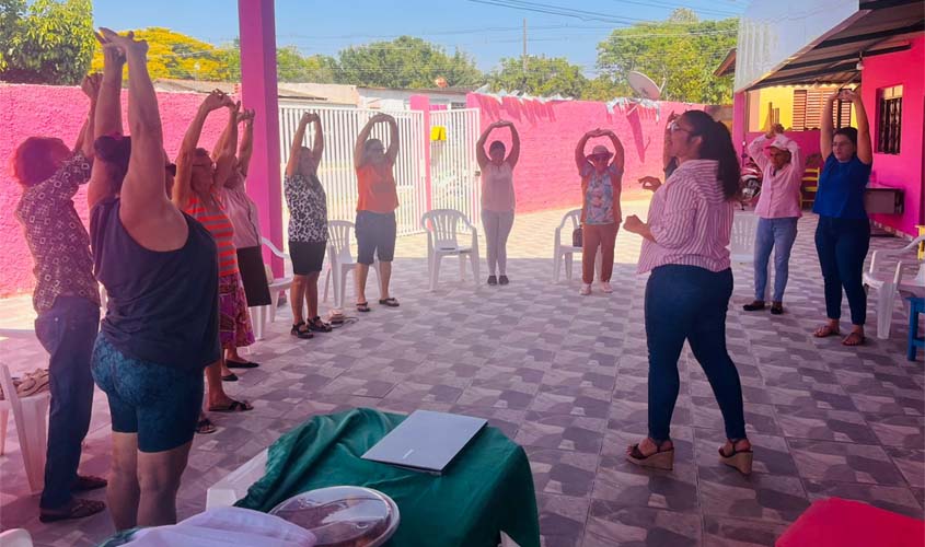 Atividade física para idosos é tema no CRAS Morar Melhor