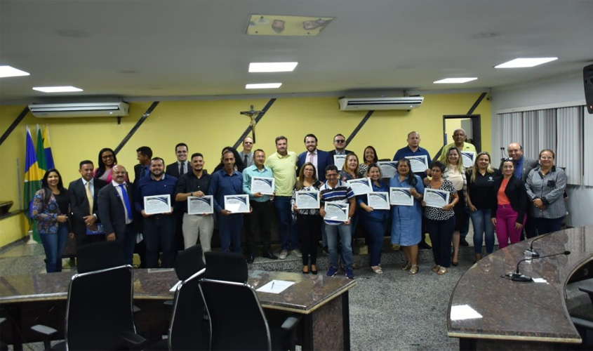 Márcio Oliveira propõe e Câmara Municipal concede Moção de Aplausos à Geres da Sejus