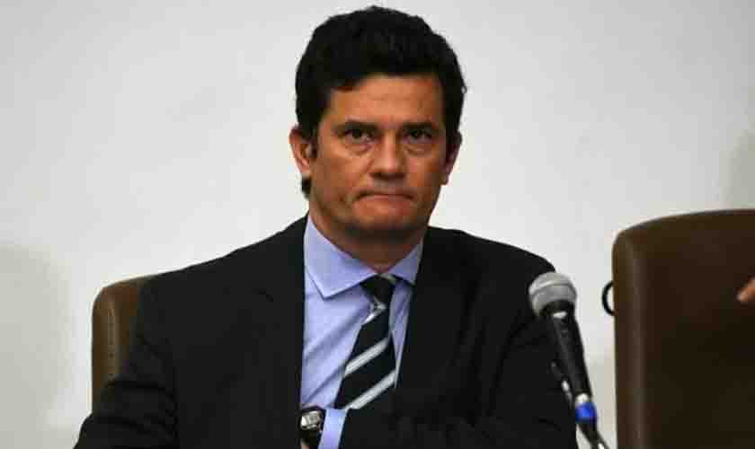 Sérgio Moro se consolida na terceira colocação.  Entre os que rejeitam Luiz Inácio Lula da Silva e Jair Bolsonaro, 55% defendem a candidatura de ex-juiz
