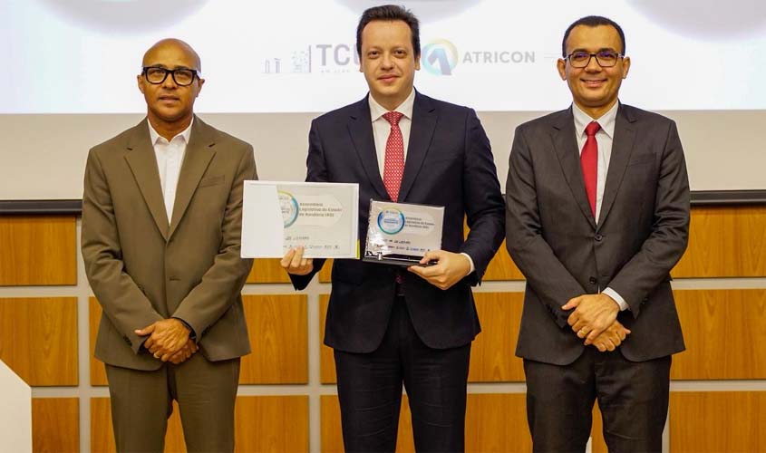 Assembleia conquista Selo Diamante de Transparência