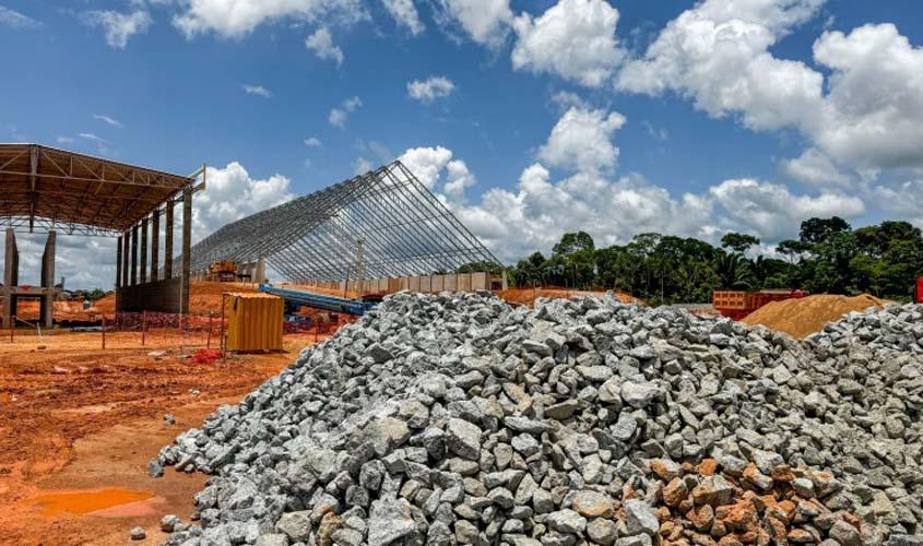 Prefeito e secretários visitam as obras do terminal de cargas da Cargill, que geram 400 empregos diretos