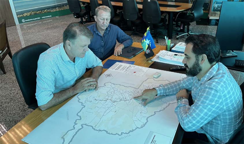 Luizinho Goebel indica recuperação de ruas em Cerejeiras