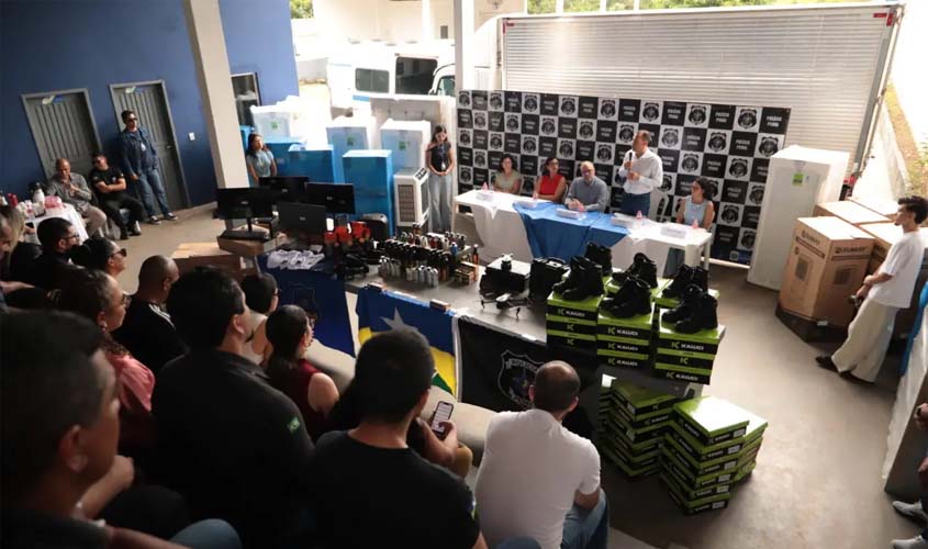 Governo de RO entrega equipamentos ao sistema prisional