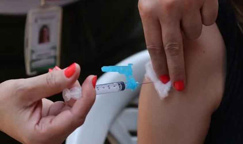 HPV: vacinação é forma mais eficaz de proteção