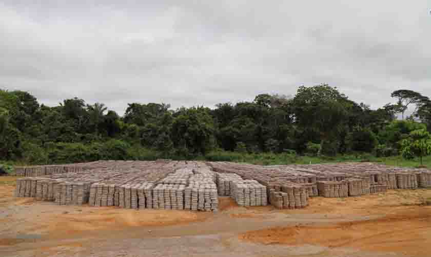 Fábrica já produziu mais de 130 mil bloquetes com mão de obra reeducanda