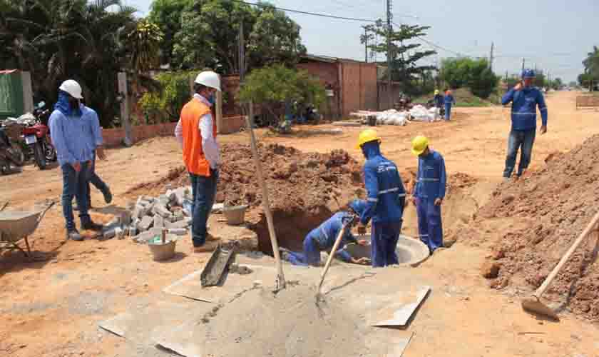 Obra de esgotamento sanitário já instalou 43 quilômetros de rede de tubulação