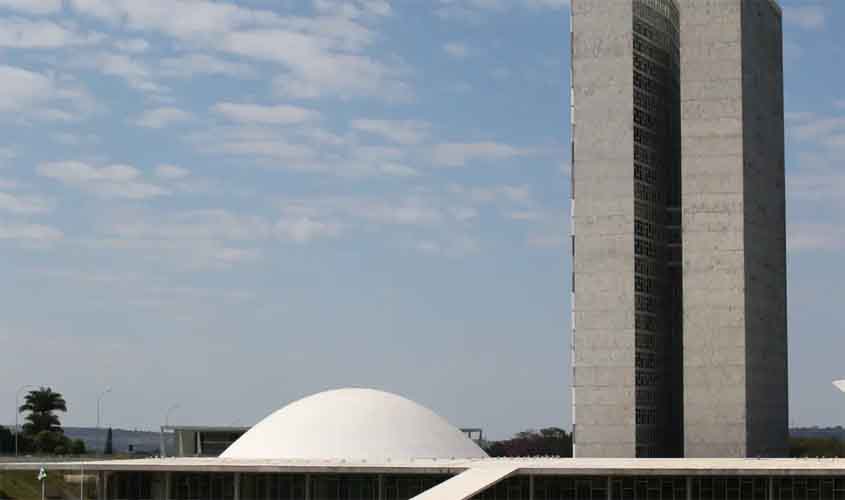 Senado aprova PEC que define educação como vetor de progresso do país