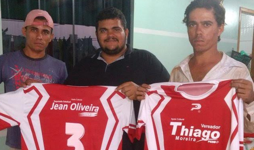 Jean Oliveira e vereador Thiago  incentivam  o  esporte  em Santa Luzia do Oeste