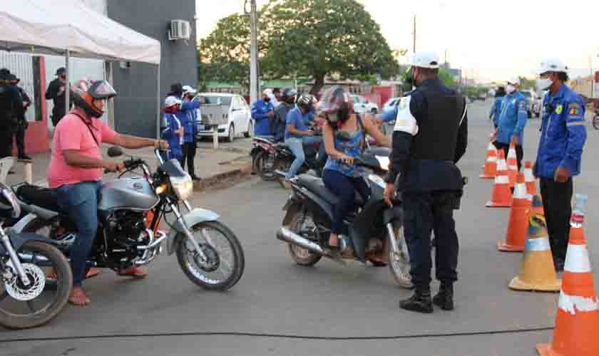 Ação do Detran e Polícia Militar flagra mais de 100 condutores sem habilitação em vários municípios de Rondônia