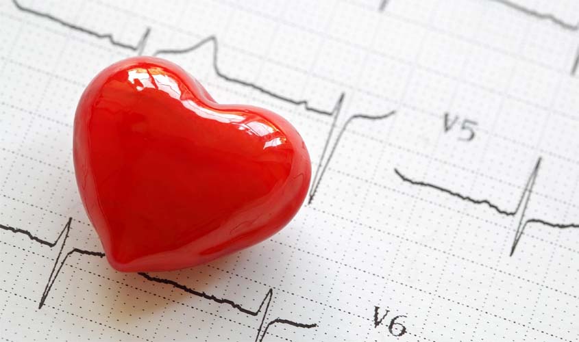 Doenças cardiovasculares podem surgir devido ao colesterol alto