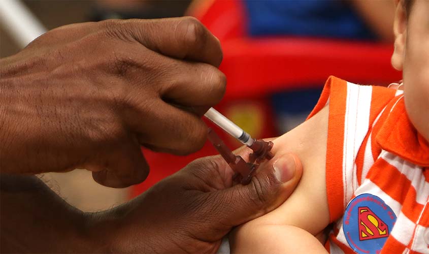Ministério da Saúde lança Campanha Nacional de Vacinação contra a Poliomielite e Multivacinação