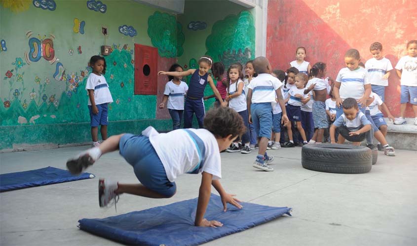 Formação de professores é desafio no ensino fundamental, diz pesquisa