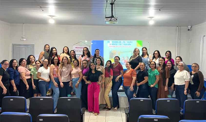 Educação: professores da rede municipal de ensino infantil participam de formação continuada