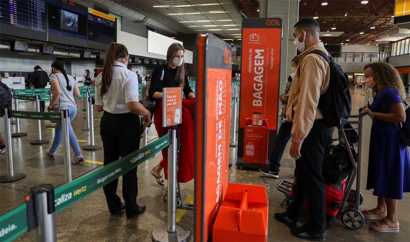 Aeroportos, rodoviária e hotéis preveem mais movimentação no feriado