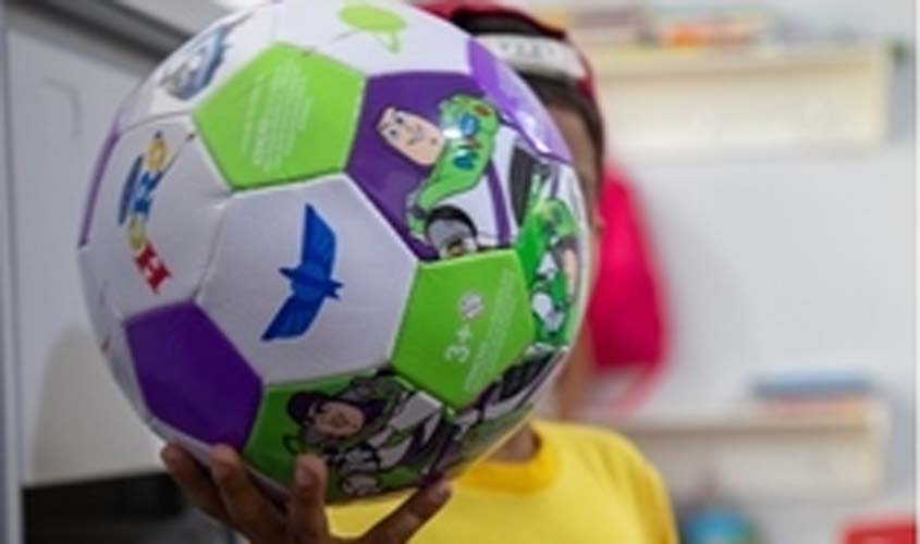 Corregedoria presenteia 48 crianças acolhidas no Dia das Crianças