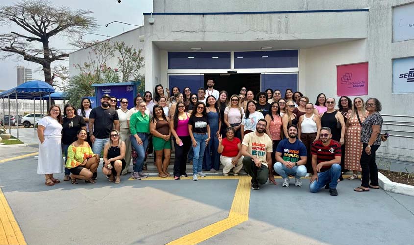 Prefeitura premia professores por projetos de educação financeira