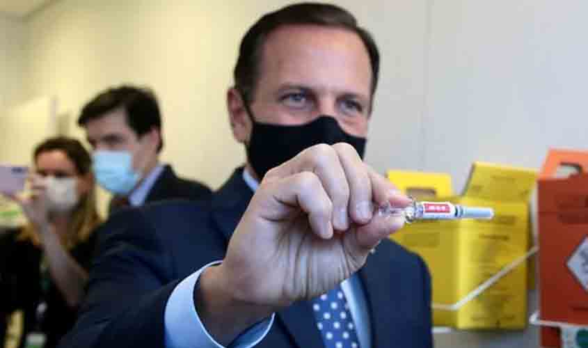 Doria diz que lote com 120 mil doses de vacina contra Covid-19 chega este mês ao Brasil