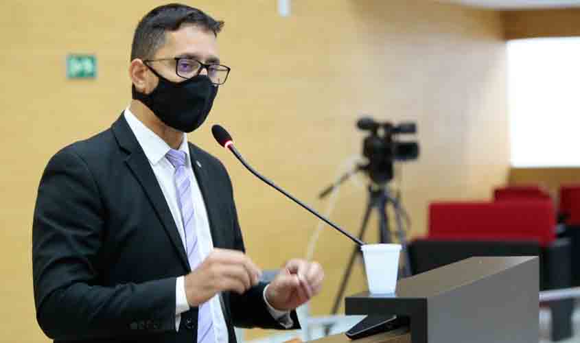 Deputado questiona Governo e Sesau sobre denúncias de suspensão de cirurgias por falta de materiais